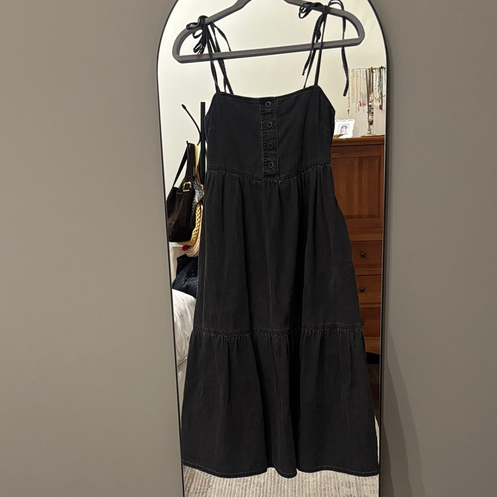 Madewell size M midi dress. Washed black/gray color